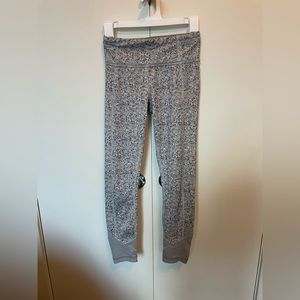 Lululemon grey pattern leggings